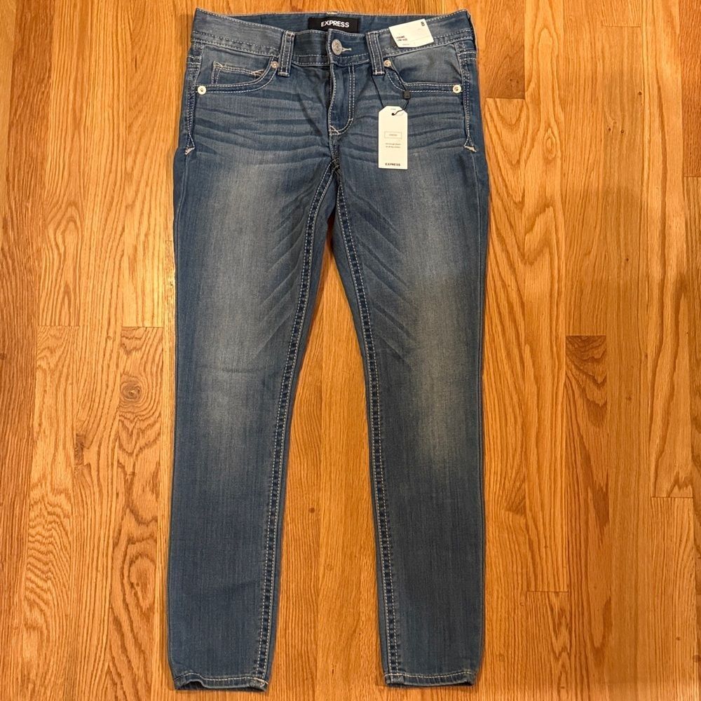Express Low Rise Jeans Shorts Leggings sz 8